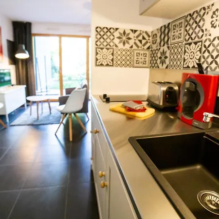 Apartment Le Vii, Avec Parking Et Jardin En Plein Centre
