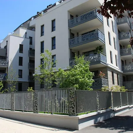 Apartment Le Vii, Avec Parking Et Jardin En Plein Centre